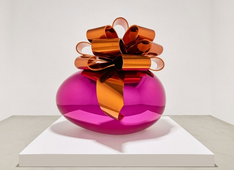 Jeff Koons (b. 1955), Smooth Egg with Bow (Magenta/Orange), 1994-2009